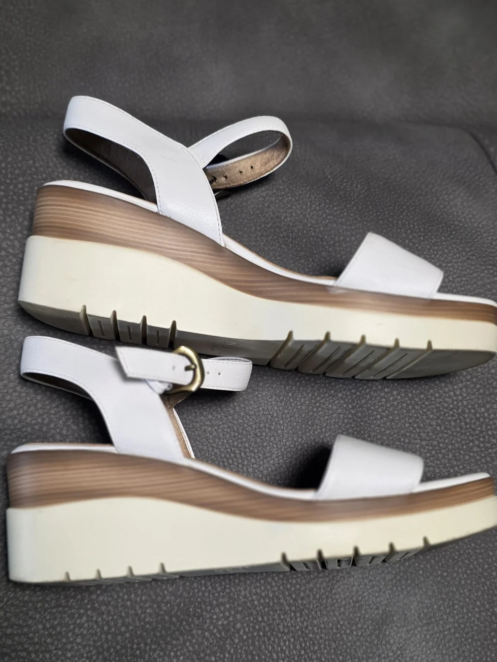 SOUL Naturalizer White Leather Ankle-Strap Sandals